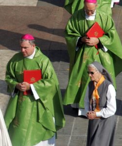 3-octobre-2004-beatification-du-bienheureux-pierre-vigne-a-rome